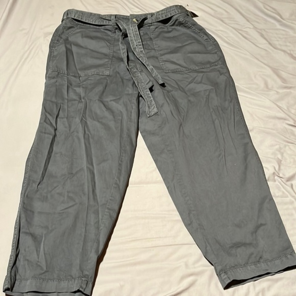New Sonoma Gray Cargo Capri Pants Size 0X NWT